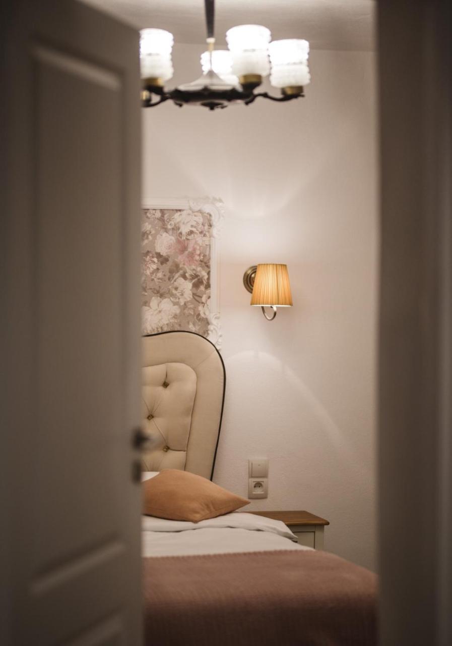 Glam Rose&White Downtown Apartamento Sibiu Exterior foto