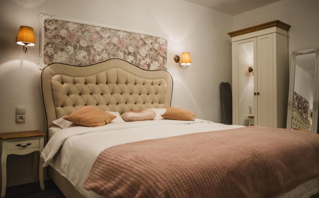 Glam Rose&White Downtown Apartamento Sibiu Exterior foto